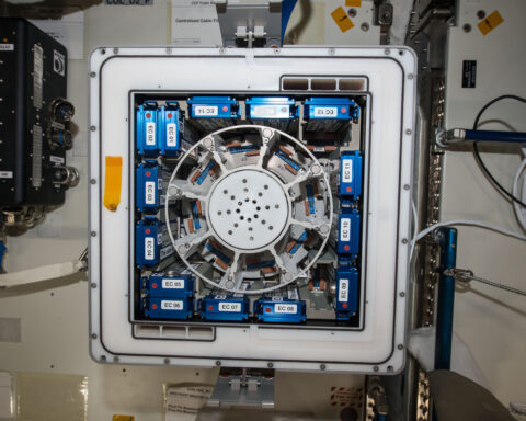 Kubik facility pillars