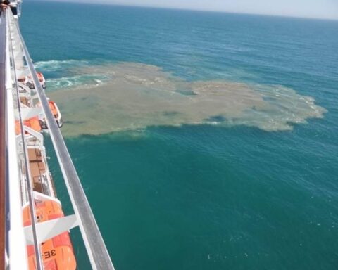 Dump Wastewater in Ocean