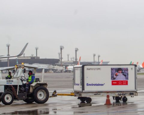 covid vaccine distribution