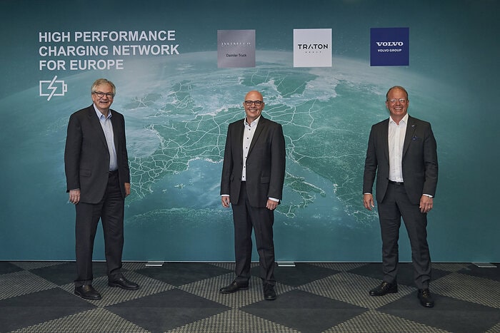 Daimler-Truck-the-TRATON-GROUP-and-Volvo-Group-plan-to-pioneer-a-European-high-performance-charging-network