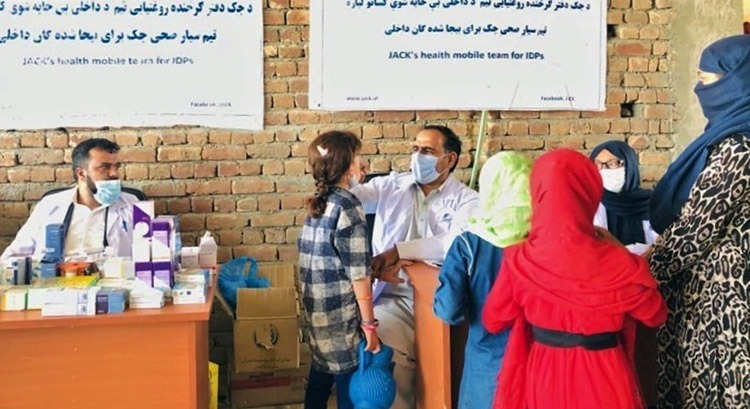 who_supported_mobile_health_clinic_for_displaced_people_in_kabul