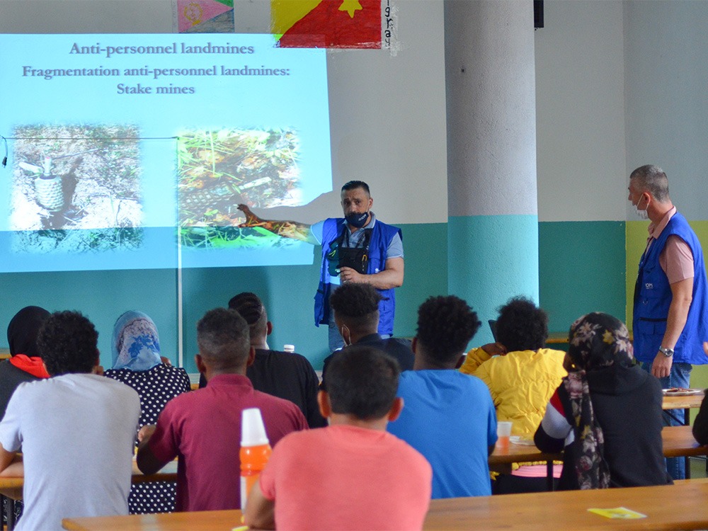 mine awareness sessions Migrants