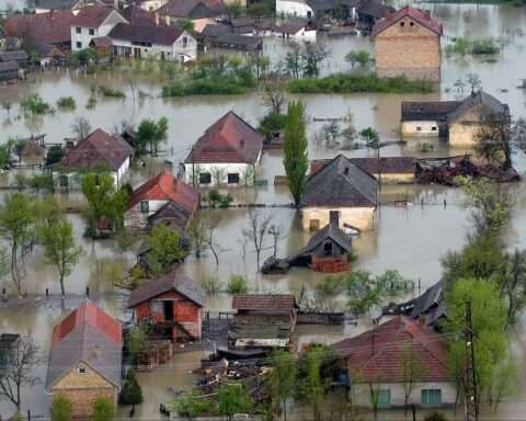 Digitizing Water Risk