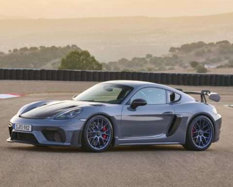 Porsche 718 Cayman GT4 RS
