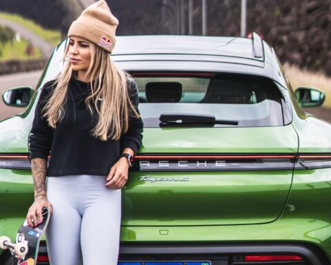 Leticia Bufoni Porsche