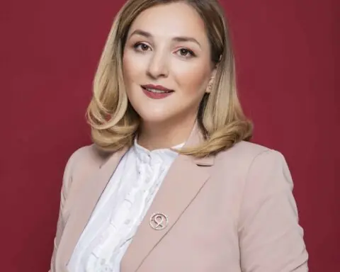 Avon Ana Tskhadadze