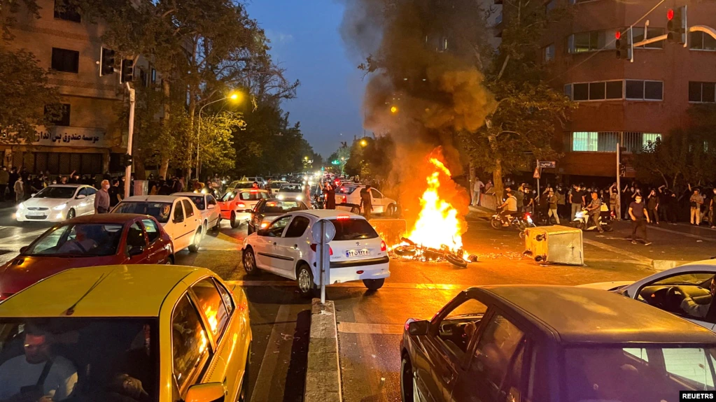 Mass Arrests of Protesters in Iran