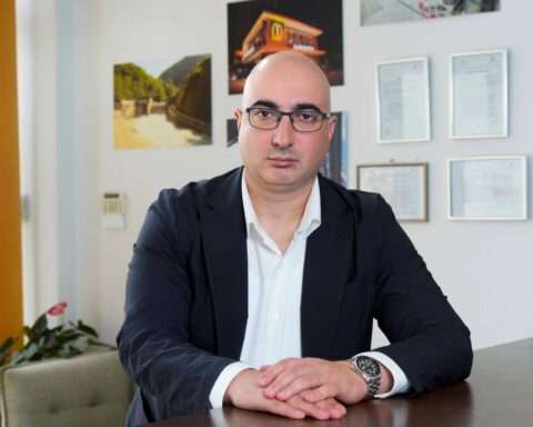 ALEKSANDRE OKROSHIDZE, Director of Element Construction